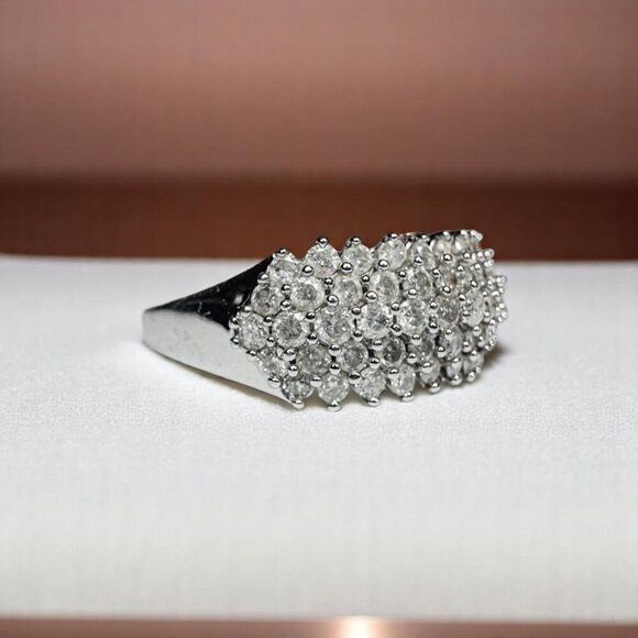 10K Gold- 2 Carat TW- Diamond Ring -Size 7- White Gold -Cluster Pave Ring -3g - Picture 16 of 16